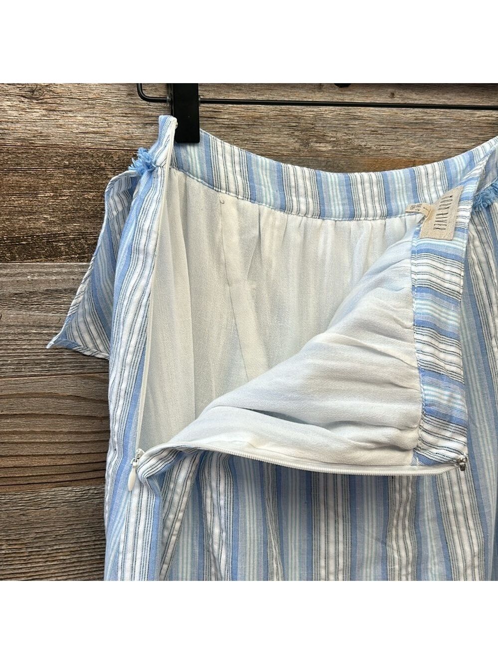 Moon River NWOT Light Blue Striped Ruffle Fringe High Low Maxi Skirt 100% cotton - Picture 7 of 12